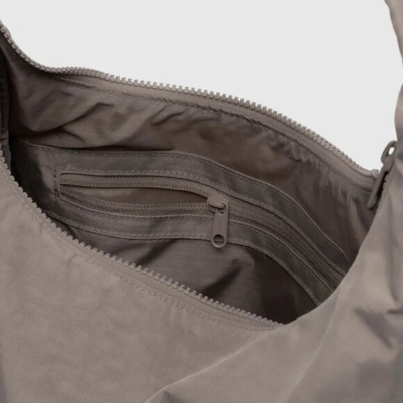 NWT Baggu Nylon Shoulder Bag - Dove - Picture 2 of 2